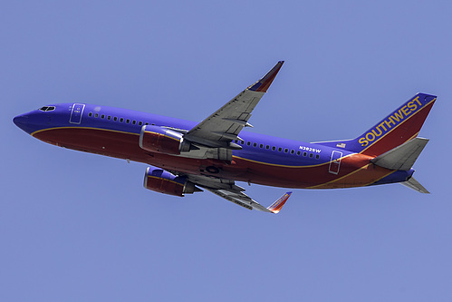 Southwest Airlines Boeing 737-300 N382SW at San Francisco International Airport (KSFO/SFO)