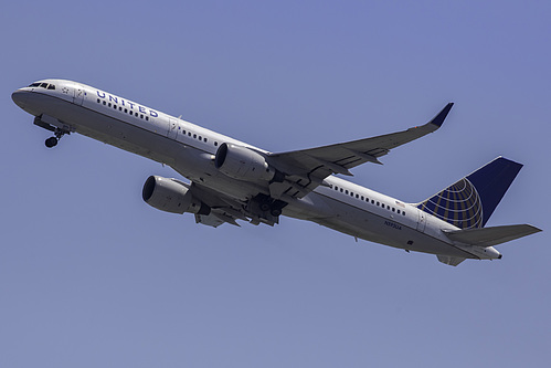 United Airlines Boeing 757-200 N595UA at San Francisco International Airport (KSFO/SFO)