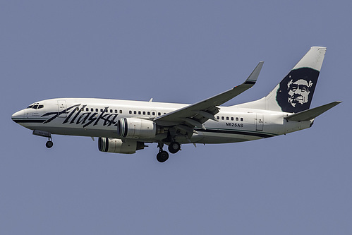 Alaska Airlines Boeing 737-700 N625AS at San Francisco International Airport (KSFO/SFO) Alaska Airlines Boeing 737-700 N625AS at San Francisco International Airport (KSFO/SFO)
