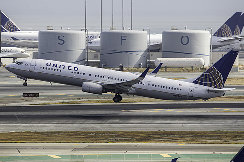 United Airlines Boeing 737-900ER N69847 at San Francisco International Airport (KSFO/SFO)
