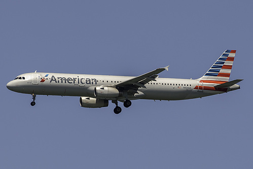 American Airlines Airbus A321-200 N920US at San Francisco International Airport (KSFO/SFO)