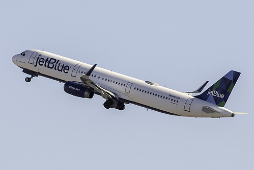 JetBlue Airways Airbus A321-200 N923JB at San Francisco International Airport (KSFO/SFO) JetBlue Airways Airbus A321-200 N923JB at San Francisco International Airport (KSFO/SFO)