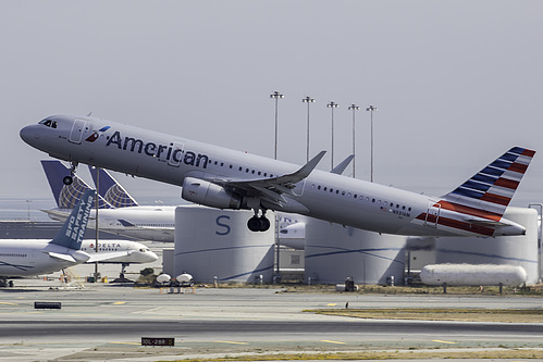 American Airlines Airbus A321-200 N931AM at San Francisco International Airport (KSFO/SFO)