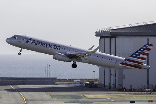 American Airlines Airbus A321-200 N991AU at San Francisco International Airport (KSFO/SFO) American Airlines Airbus A321-200 N991AU at San Francisco International Airport (KSFO/SFO)
