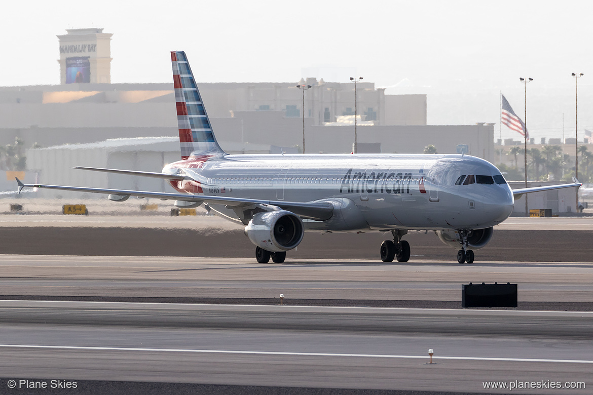 American Airlines Airbus A321-200 N187US at McCarran International Airport (KLAS/LAS) American Airlines Airbus A321-200 N187US at McCarran International Airport (KLAS/LAS)