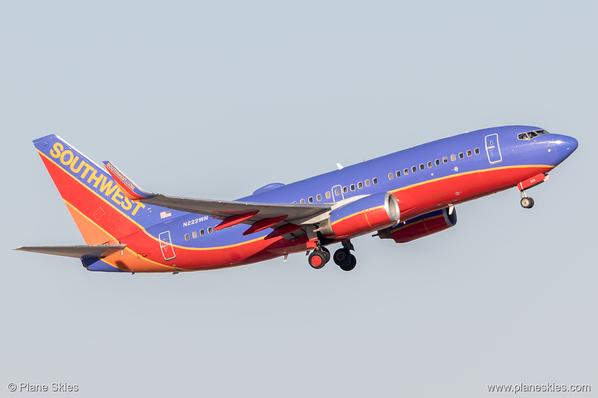 Southwest Airlines Boeing 737-700 N222WN at McCarran International Airport (KLAS/LAS)