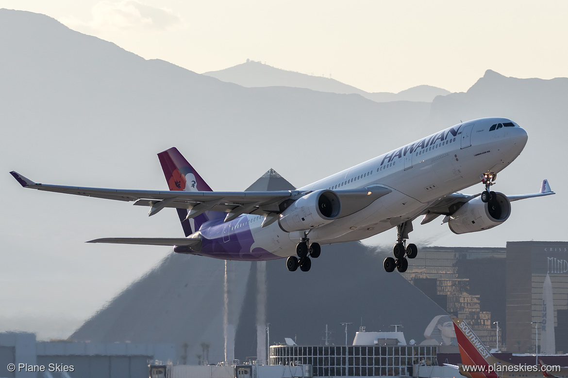 Hawaiian Airlines Airbus A330-200 N391HA at McCarran International Airport (KLAS/LAS) Hawaiian Airlines Airbus A330-200 N391HA at McCarran International Airport (KLAS/LAS)