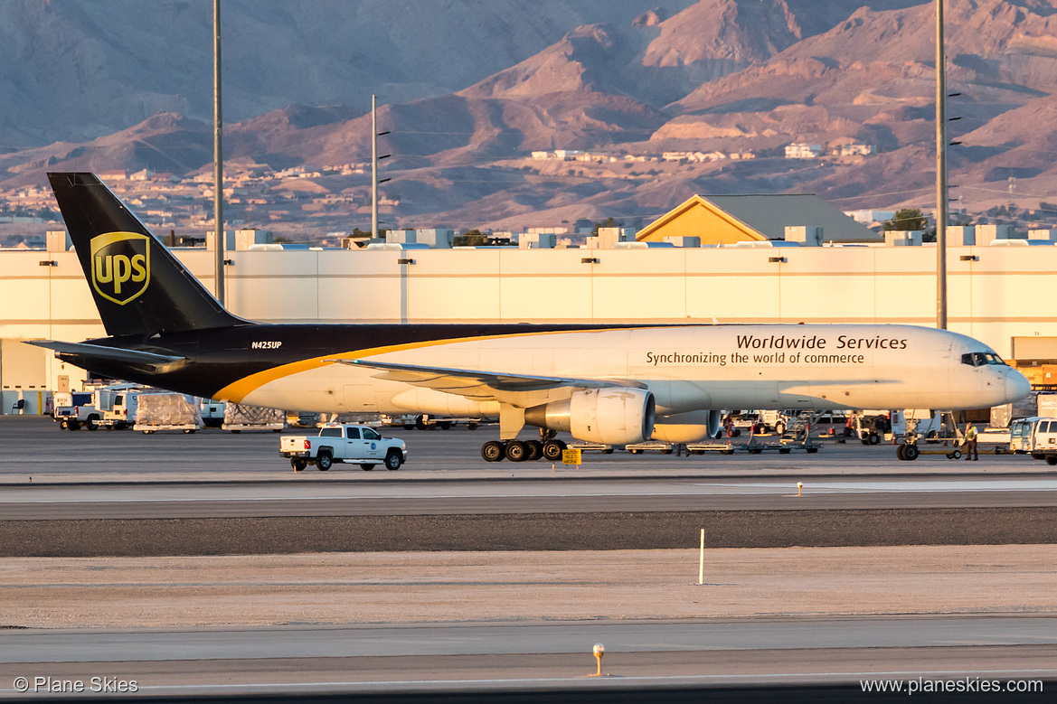 UPS Airlines Boeing 757-200F N425UP at McCarran International Airport (KLAS/LAS)