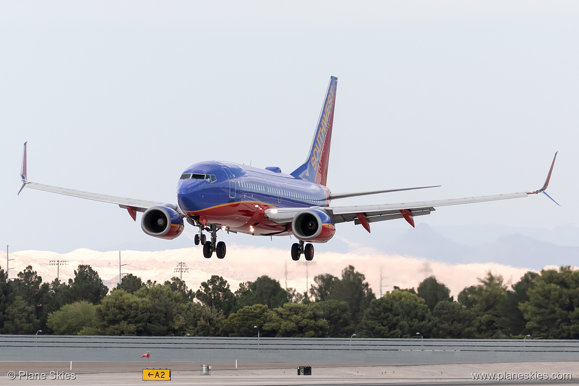 Southwest Airlines Boeing 737-700 N455WN at McCarran International Airport (KLAS/LAS) Southwest Airlines Boeing 737-700 N455WN at McCarran International Airport (KLAS/LAS)