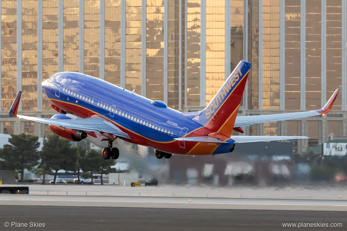 Southwest Airlines Boeing 737-700 N469WN at McCarran International Airport (KLAS/LAS) Southwest Airlines Boeing 737-700 N469WN at McCarran International Airport (KLAS/LAS)
