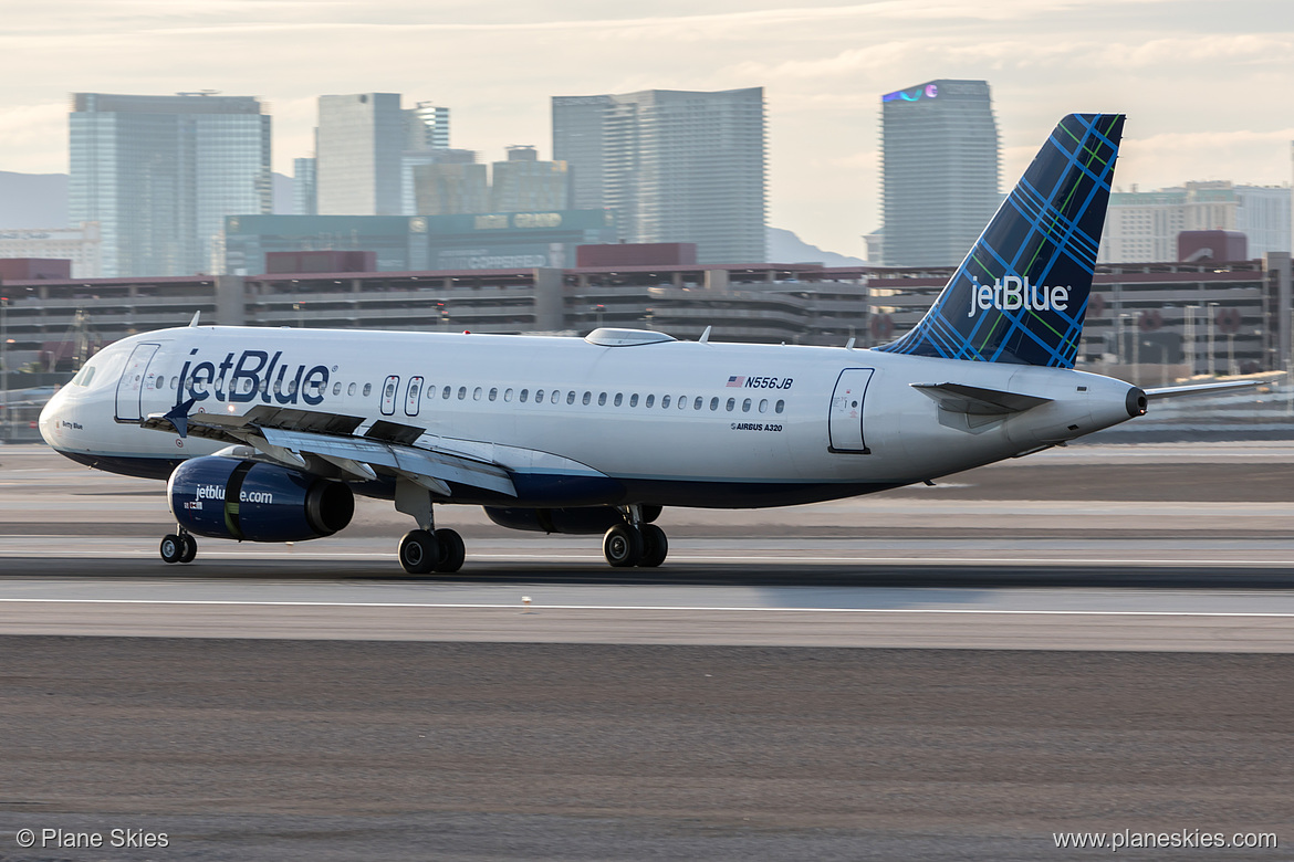 JetBlue Airways Airbus A320-200 N556JB at McCarran International Airport (KLAS/LAS) JetBlue Airways Airbus A320-200 N556JB at McCarran International Airport (KLAS/LAS)