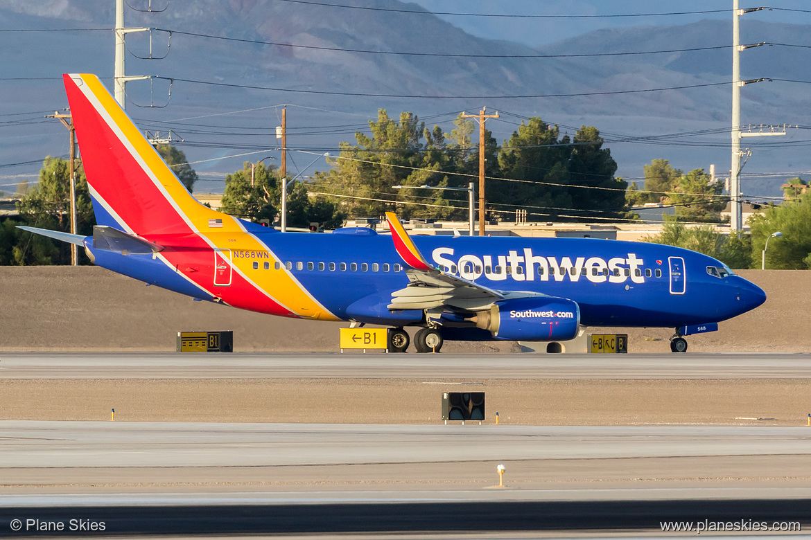 Southwest Airlines Boeing 737-700 N568WN at McCarran International Airport (KLAS/LAS) Southwest Airlines Boeing 737-700 N568WN at McCarran International Airport (KLAS/LAS)