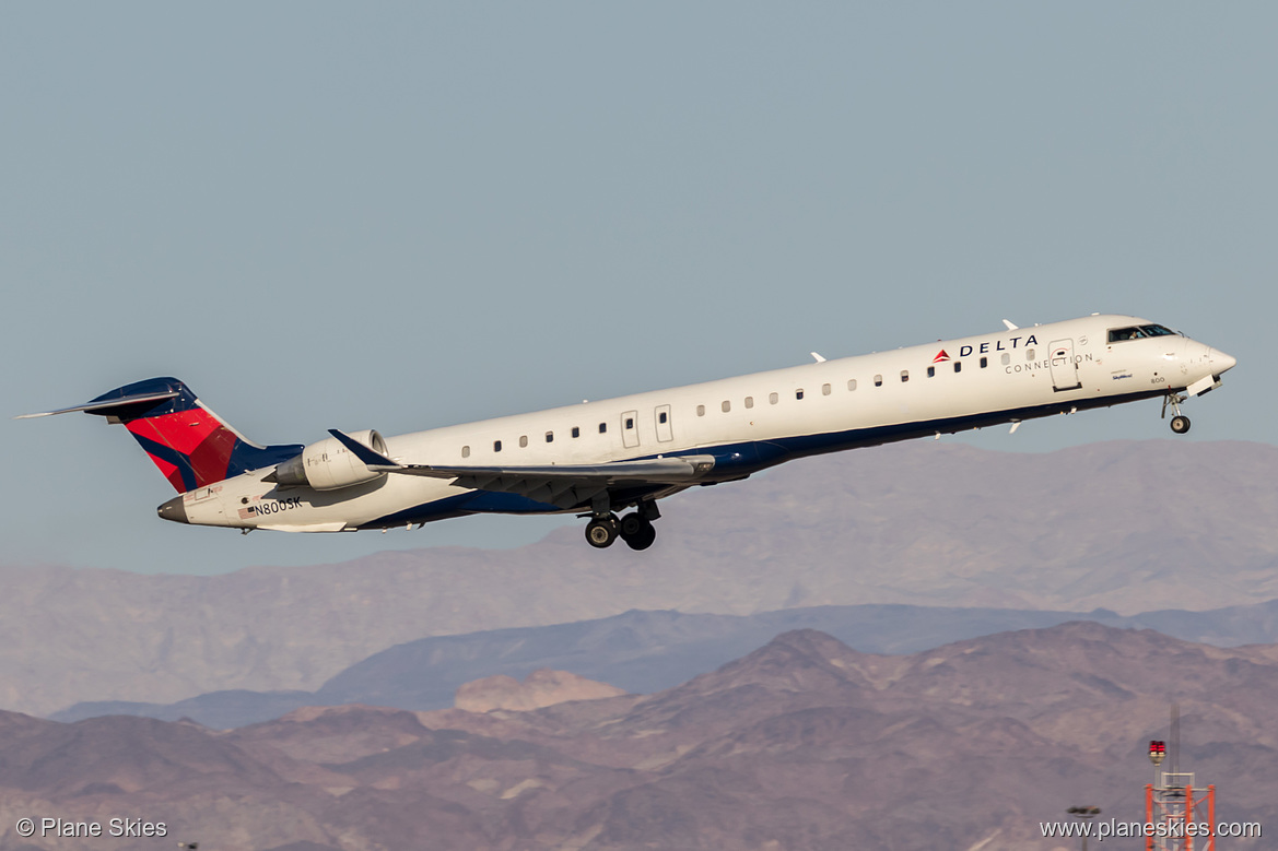 SkyWest Airlines Canadair CRJ-900 N800SK at McCarran International Airport (KLAS/LAS)