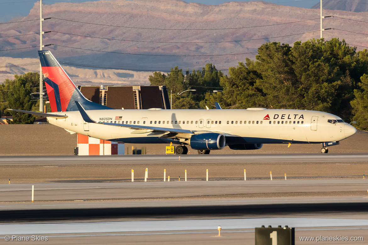 Delta Air Lines Boeing 737-900ER N805DN at McCarran International Airport (KLAS/LAS)