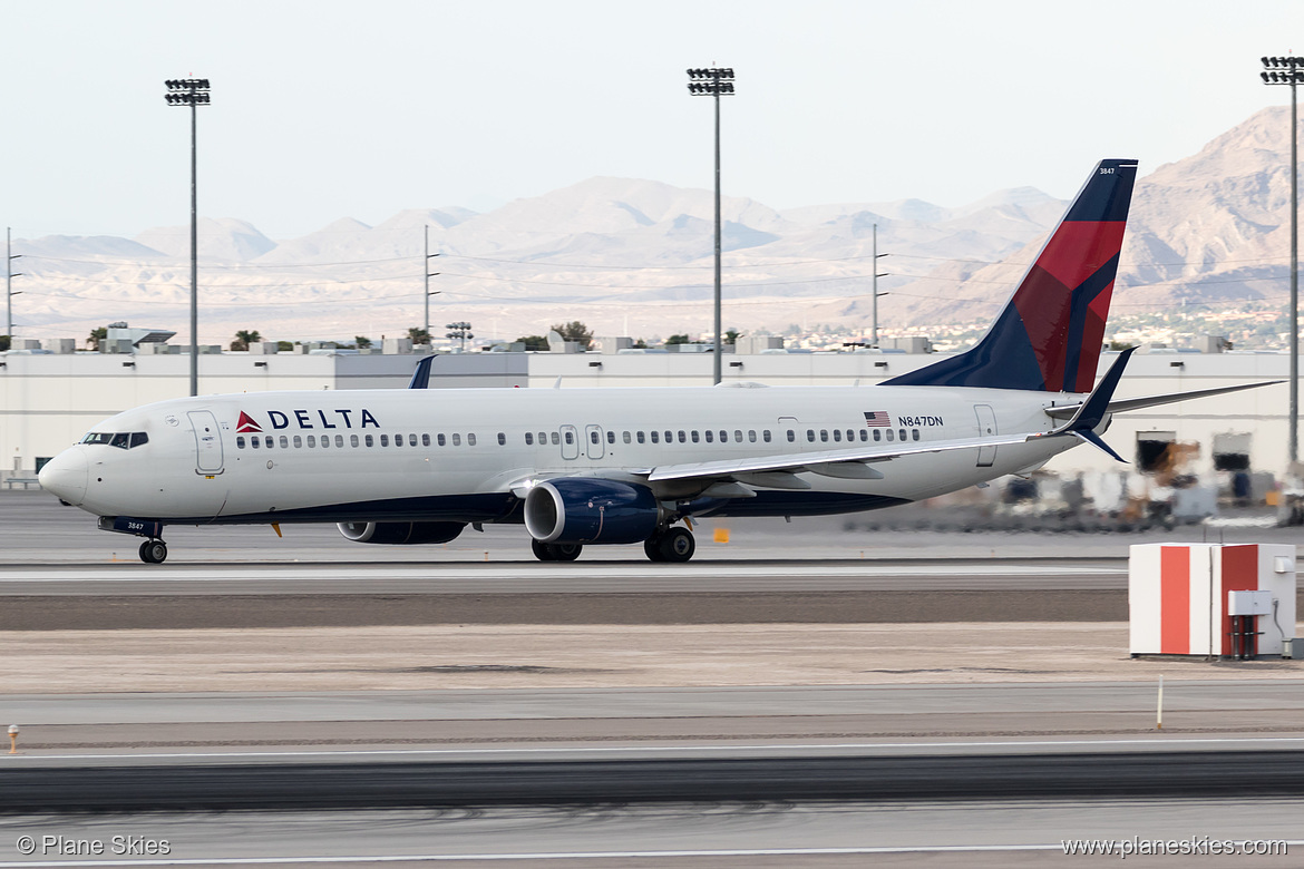 Delta Air Lines Boeing 737-900ER N847DN at McCarran International Airport (KLAS/LAS) Delta Air Lines Boeing 737-900ER N847DN at McCarran International Airport (KLAS/LAS)
