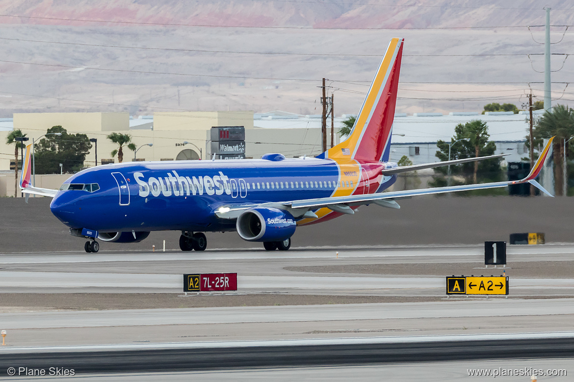 Southwest Airlines Boeing 737-800 N8683D at McCarran International Airport (KLAS/LAS)