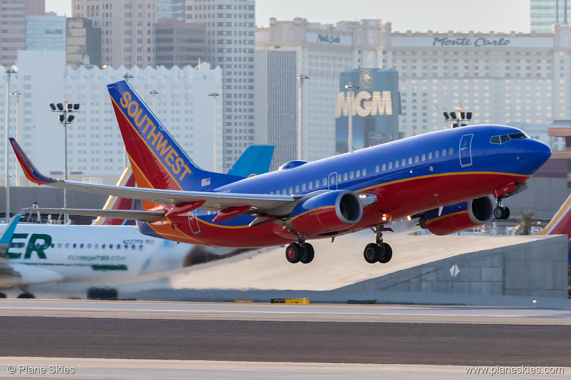 Southwest Airlines Boeing 737-700 N904WN at McCarran International Airport (KLAS/LAS)