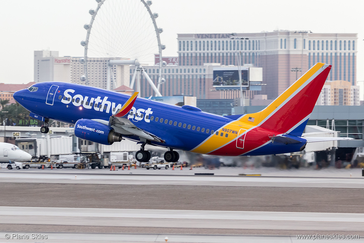 Southwest Airlines Boeing 737-700 N907WN at McCarran International Airport (KLAS/LAS) Southwest Airlines Boeing 737-700 N907WN at McCarran International Airport (KLAS/LAS)