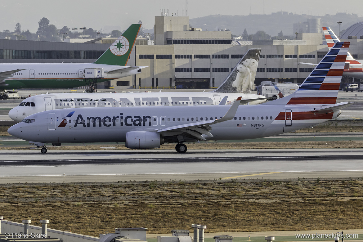 American Airlines Boeing 737-800 N317PG at Los Angeles International Airport (KLAX/LAX) American Airlines Boeing 737-800 N317PG at Los Angeles International Airport (KLAX/LAX)