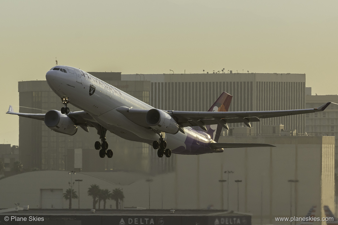 Hawaiian Airlines Airbus A330-200 N393HA at Los Angeles International Airport (KLAX/LAX) Hawaiian Airlines Airbus A330-200 N393HA at Los Angeles International Airport (KLAX/LAX)