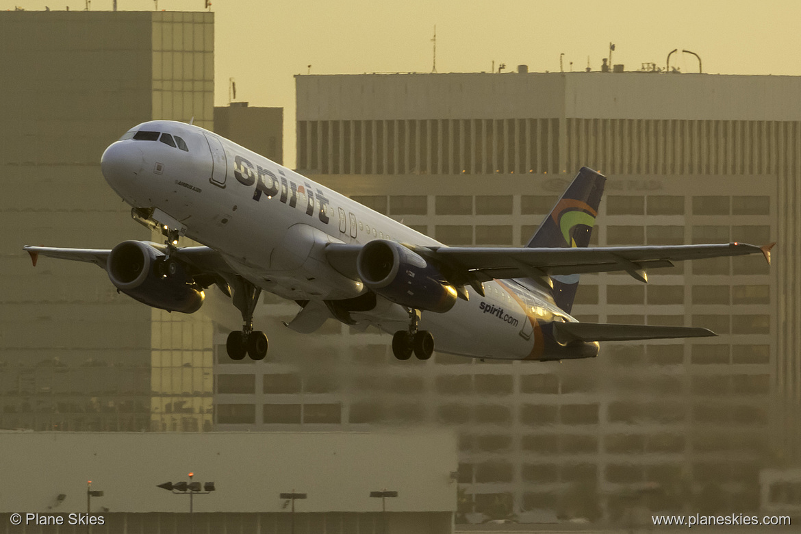 Spirit Airlines Airbus A320-200 N615NK at Los Angeles International Airport (KLAX/LAX)