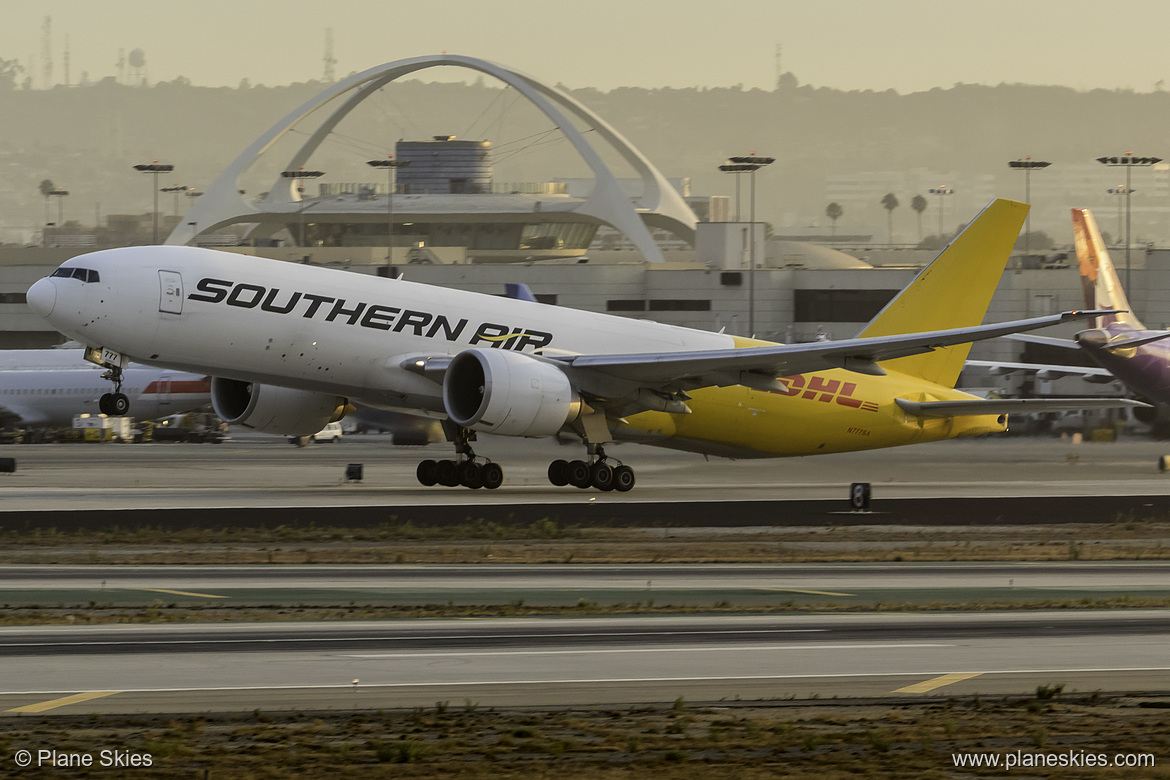 Southern Air Boeing 777F N777SA at Los Angeles International Airport (KLAX/LAX) Southern Air Boeing 777F N777SA at Los Angeles International Airport (KLAX/LAX)