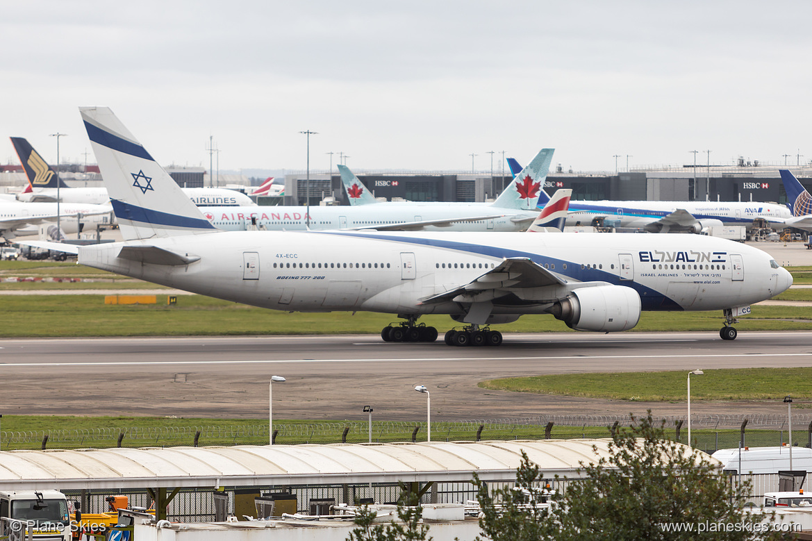 El Al Boeing 777-200ER 4X-ECC at London Heathrow Airport (EGLL/LHR) El Al Boeing 777-200ER 4X-ECC at London Heathrow Airport (EGLL/LHR)