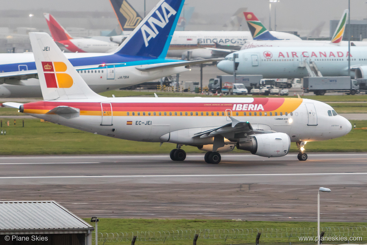 Iberia Airbus A319-100 EC-JEI at London Heathrow Airport (EGLL/LHR) Iberia Airbus A319-100 EC-JEI at London Heathrow Airport (EGLL/LHR)