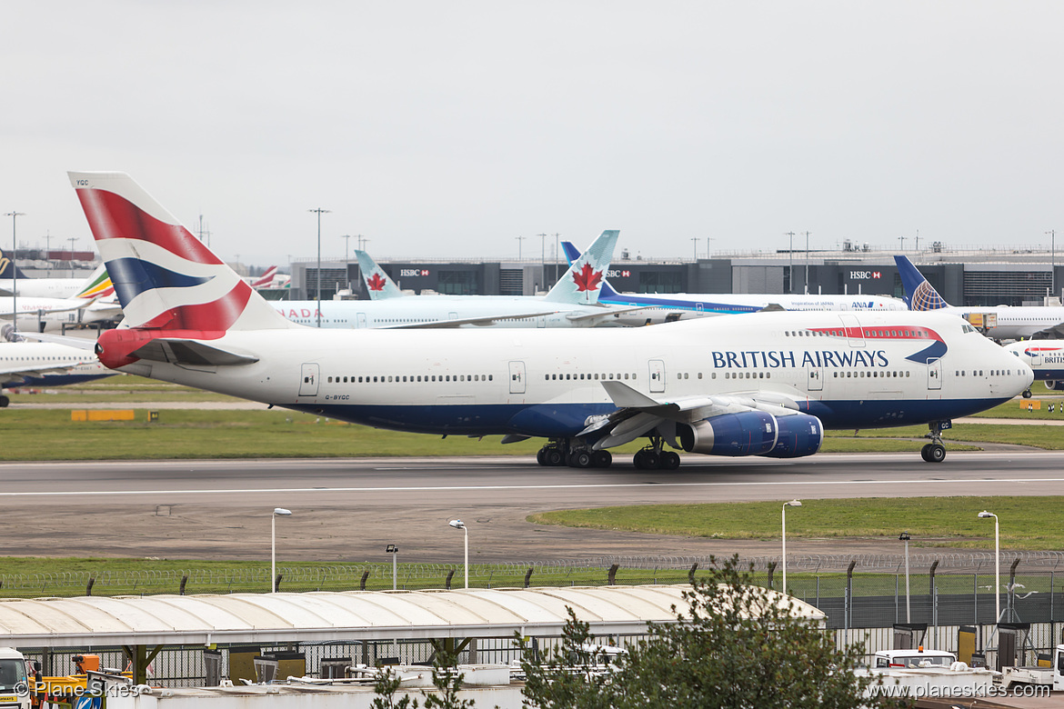 British Airways Boeing 747-400 G-BYGC at London Heathrow Airport (EGLL/LHR) British Airways Boeing 747-400 G-BYGC at London Heathrow Airport (EGLL/LHR)