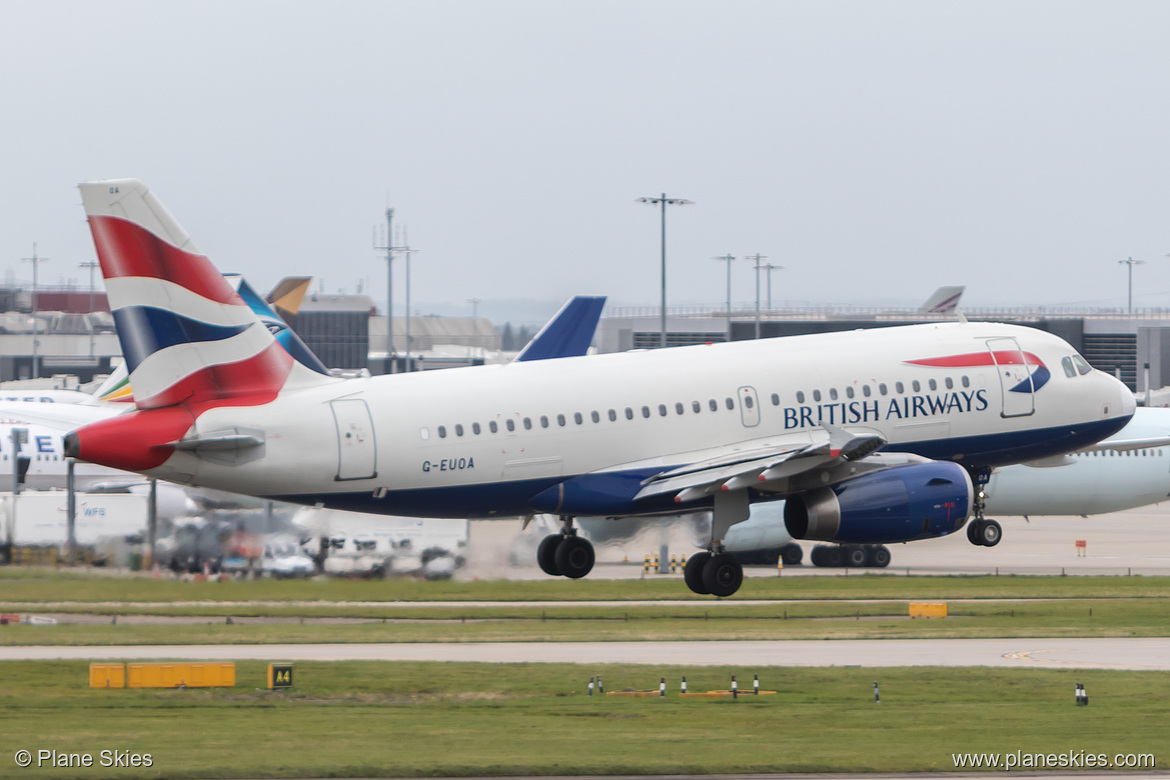British Airways Airbus A319-100 G-EUOA at London Heathrow Airport (EGLL/LHR) British Airways Airbus A319-100 G-EUOA at London Heathrow Airport (EGLL/LHR)