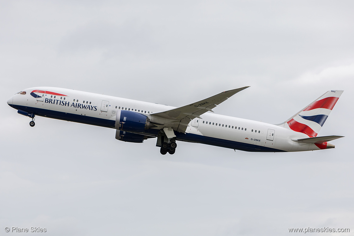 British Airways Boeing 787-9 G-ZBKE at London Heathrow Airport (EGLL/LHR)