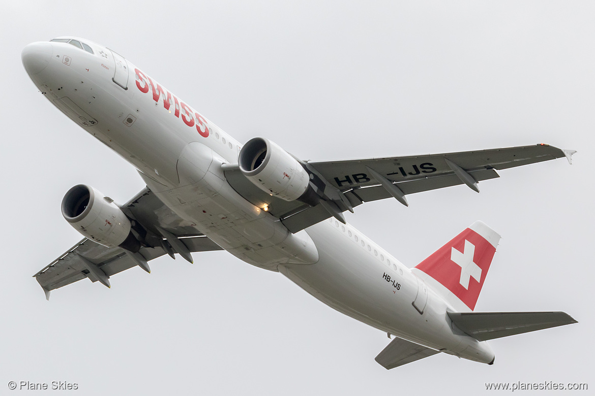 Swiss International Air Lines Airbus A320-200 HB-IJS at London Heathrow Airport (EGLL/LHR) Swiss International Air Lines Airbus A320-200 HB-IJS at London Heathrow Airport (EGLL/LHR)