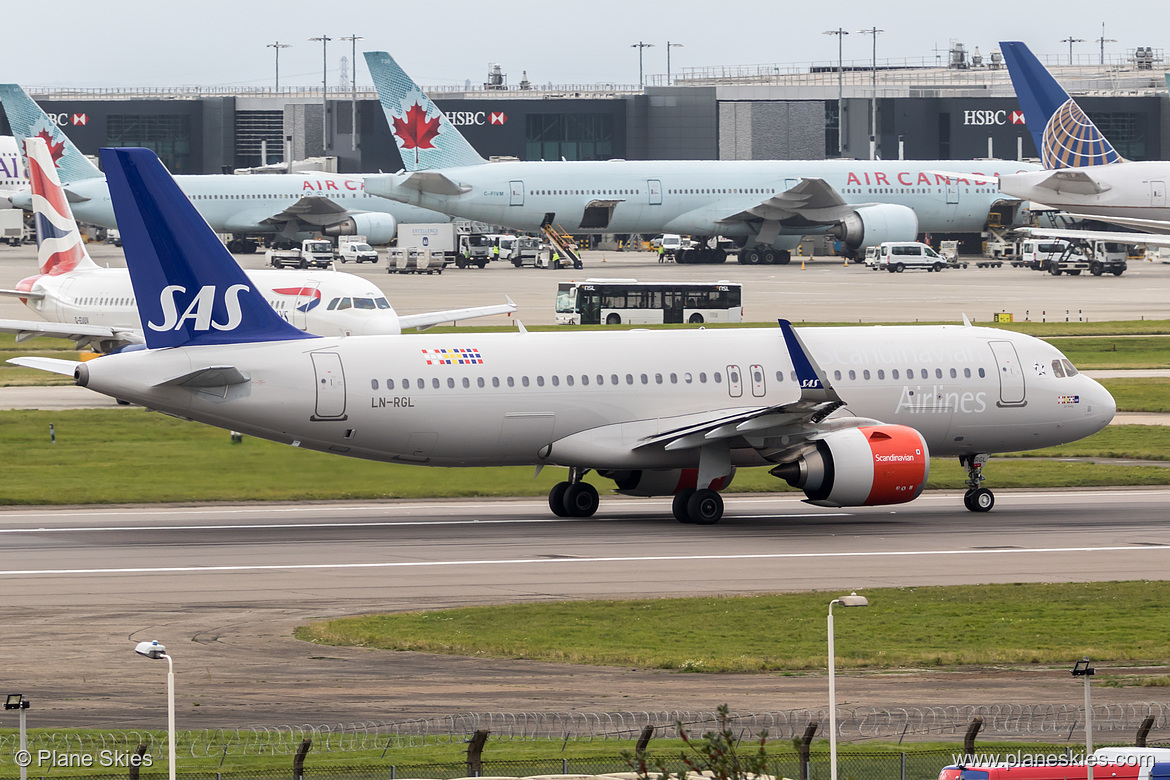 Scandinavian Airlines Airbus A320neo LN-RGL at London Heathrow Airport (EGLL/LHR) Scandinavian Airlines Airbus A320neo LN-RGL at London Heathrow Airport (EGLL/LHR)