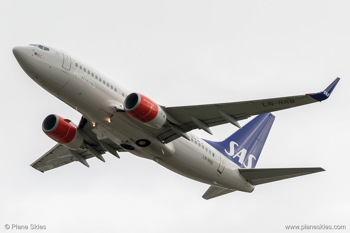 Scandinavian Airlines Boeing 737-700 LN-RRB at London Heathrow Airport (EGLL/LHR) Scandinavian Airlines Boeing 737-700 LN-RRB at London Heathrow Airport (EGLL/LHR)