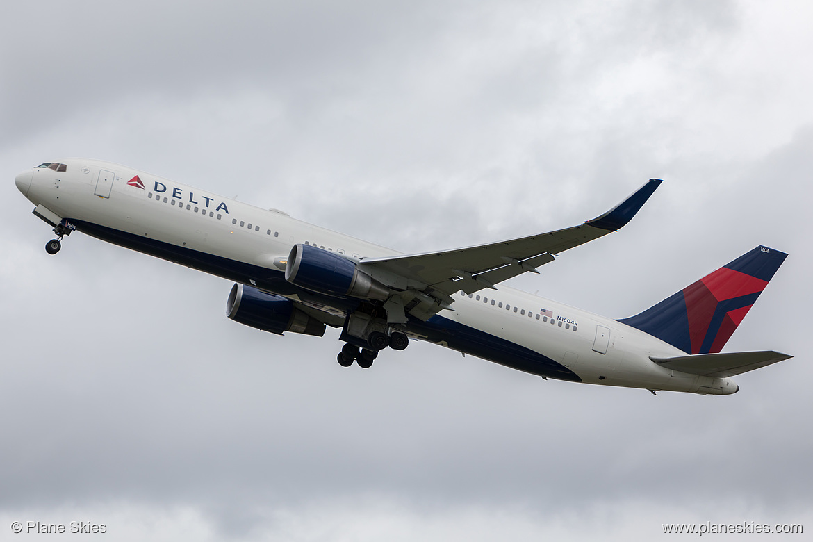 Delta Air Lines Boeing 767-300ER N1604R at London Heathrow Airport (EGLL/LHR)