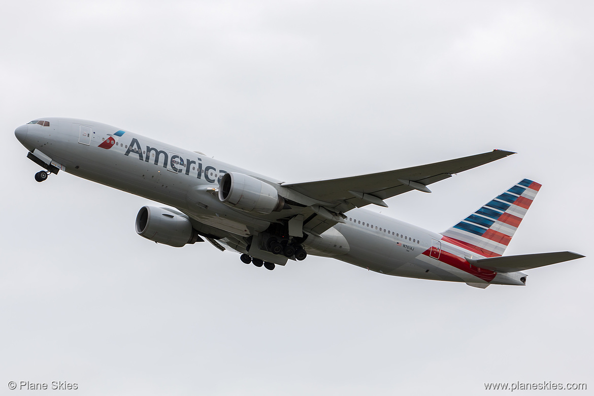 American Airlines Boeing 777-200ER N761AJ at London Heathrow Airport (EGLL/LHR)