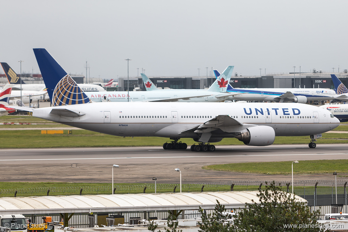 United Airlines Boeing 777-200ER N786UA at London Heathrow Airport (EGLL/LHR) United Airlines Boeing 777-200ER N786UA at London Heathrow Airport (EGLL/LHR)