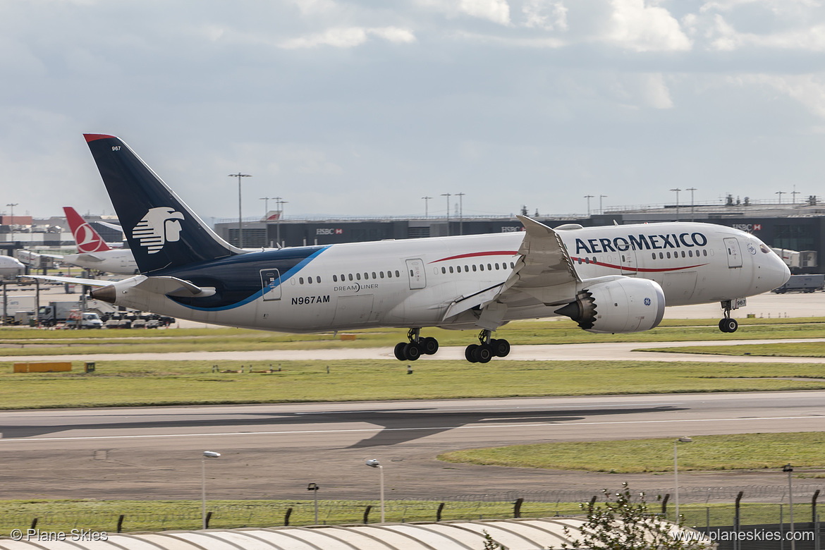 Aeroméxico Boeing 787-8 N967AM at London Heathrow Airport (EGLL/LHR) Aeroméxico Boeing 787-8 N967AM at London Heathrow Airport (EGLL/LHR)