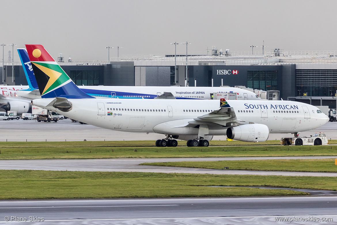 South African Airways Airbus A330-200 ZS-SXU at London Heathrow Airport (EGLL/LHR)
