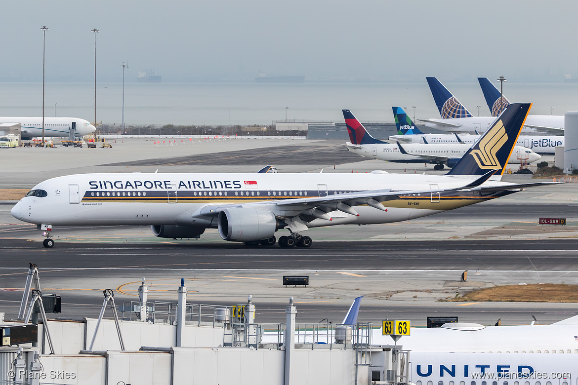 Singapore Airlines Airbus A350-900 9V-SMK at San Francisco International Airport (KSFO/SFO)