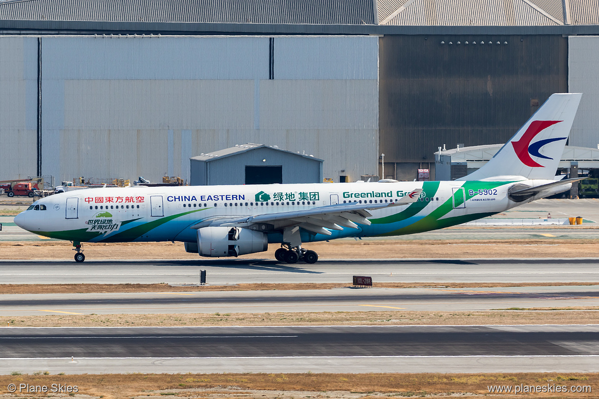 China Eastern Airlines Airbus A330-200 B-5902 at San Francisco International Airport (KSFO/SFO)