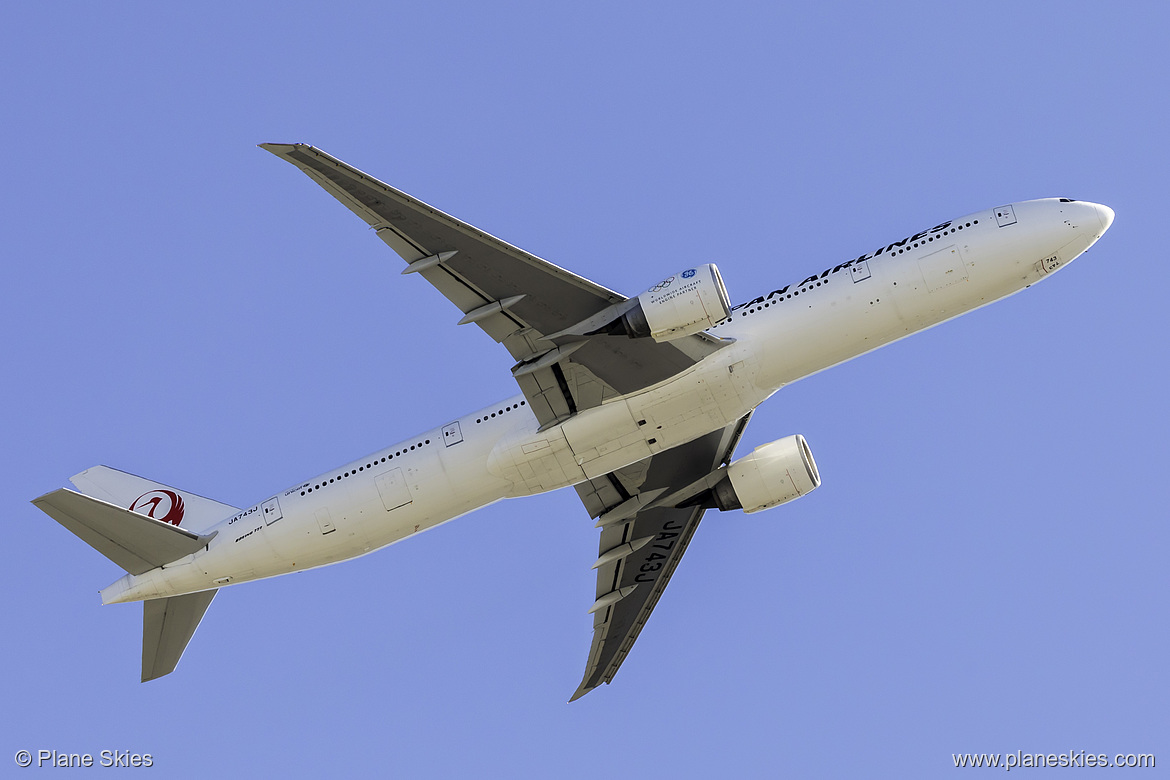 Japan Airlines Boeing 777-300ER JA743J at San Francisco International Airport (KSFO/SFO)