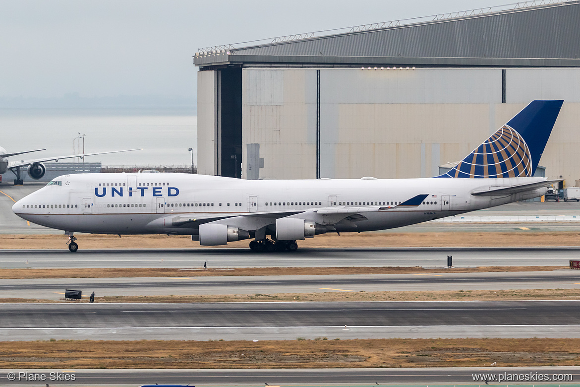 United Airlines Boeing 747-400 N118UA at San Francisco International Airport (KSFO/SFO) United Airlines Boeing 747-400 N118UA at San Francisco International Airport (KSFO/SFO)