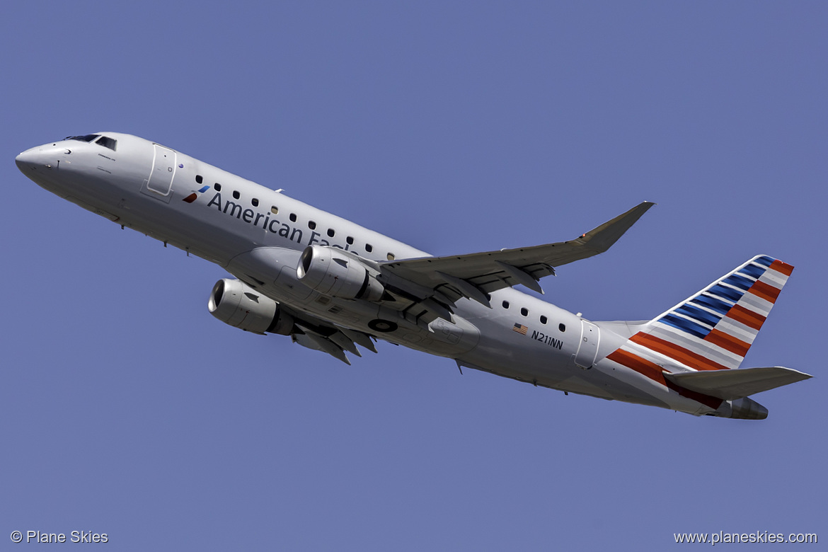 Compass Airlines Embraer ERJ-175 N211NN at San Francisco International Airport (KSFO/SFO)