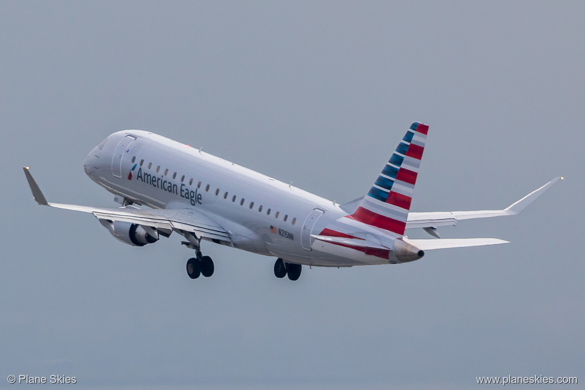 Compass Airlines Embraer ERJ-175 N215NN at San Francisco International Airport (KSFO/SFO)