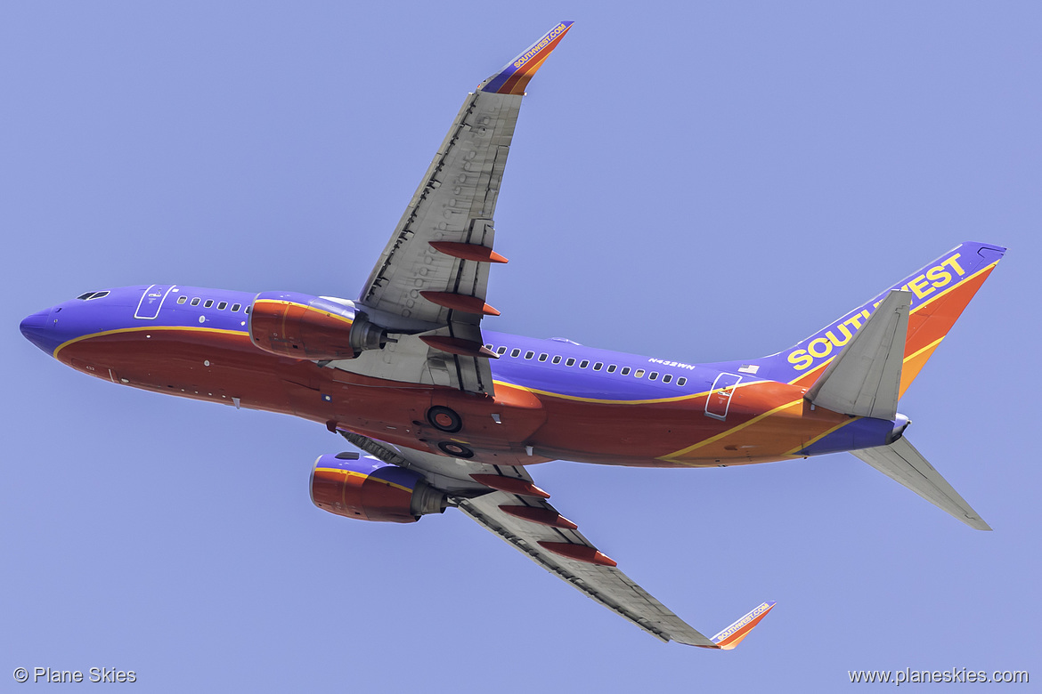 Southwest Airlines Boeing 737-700 N432WN at San Francisco International Airport (KSFO/SFO)