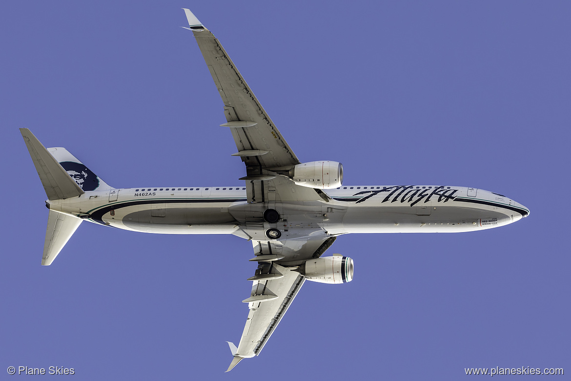 Alaska Airlines Boeing 737-900ER N462AS at San Francisco International Airport (KSFO/SFO)