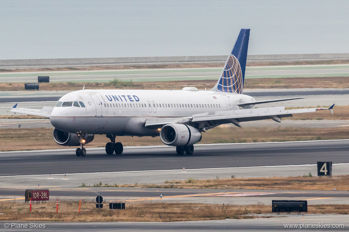United Airlines Airbus A320-200 N469UA at San Francisco International Airport (KSFO/SFO) United Airlines Airbus A320-200 N469UA at San Francisco International Airport (KSFO/SFO)