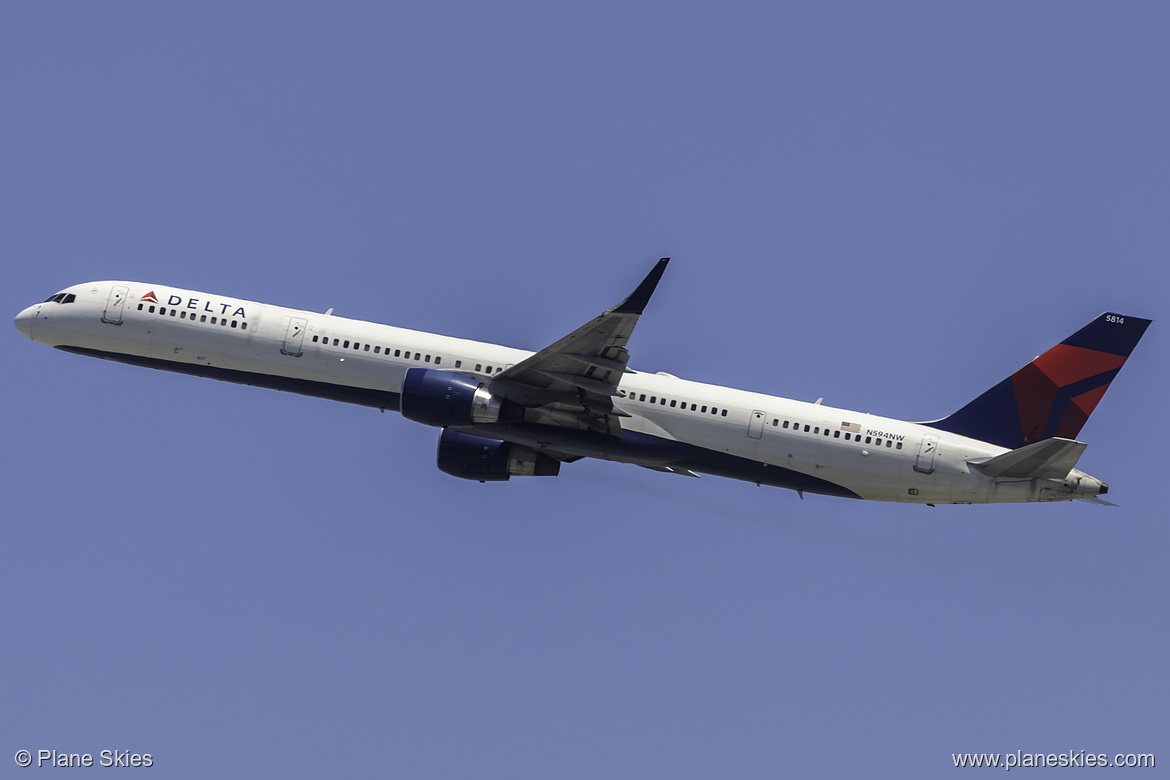 Delta Air Lines Boeing 757-300 N594NW at San Francisco International Airport (KSFO/SFO)