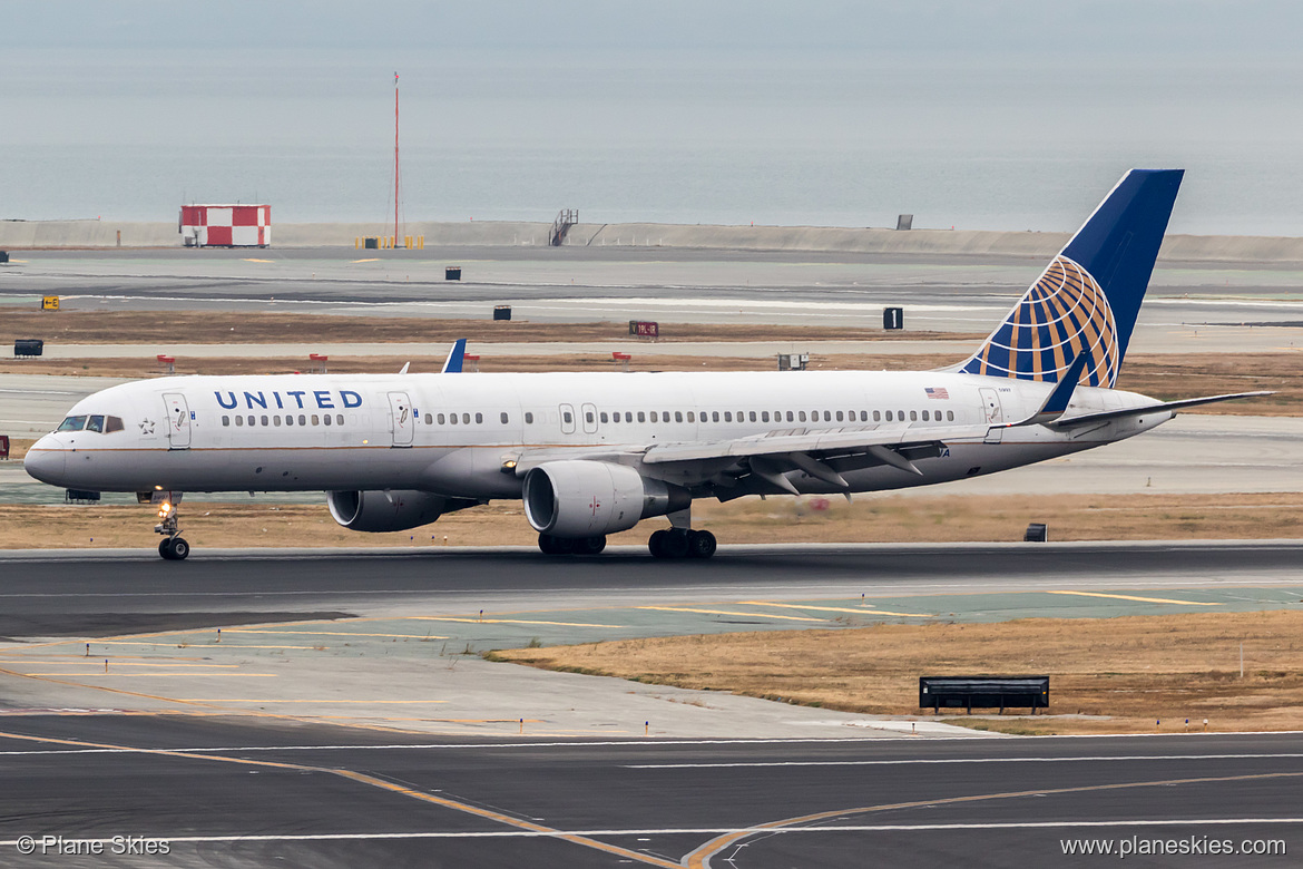 United Airlines Boeing 757-200 N597UA at San Francisco International Airport (KSFO/SFO) United Airlines Boeing 757-200 N597UA at San Francisco International Airport (KSFO/SFO)